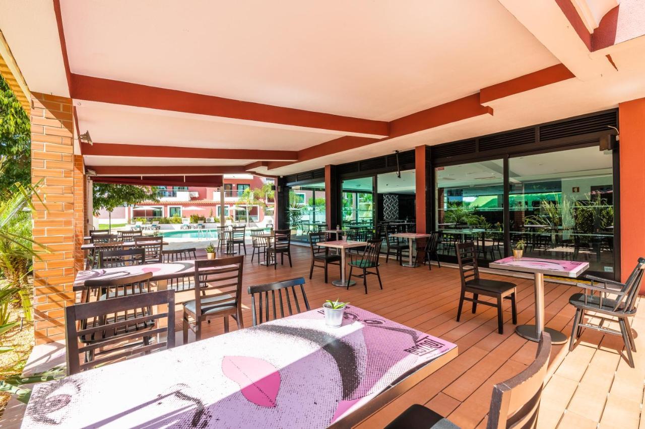 Topazio Vibe Beach Hotel & Apartments - Adults Friendly Albufeira Bagian luar foto