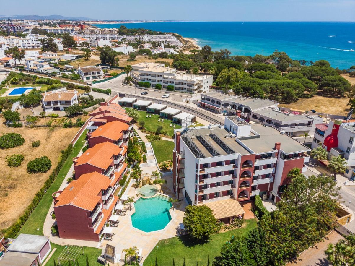 Topazio Vibe Beach Hotel & Apartments - Adults Friendly Albufeira Bagian luar foto
