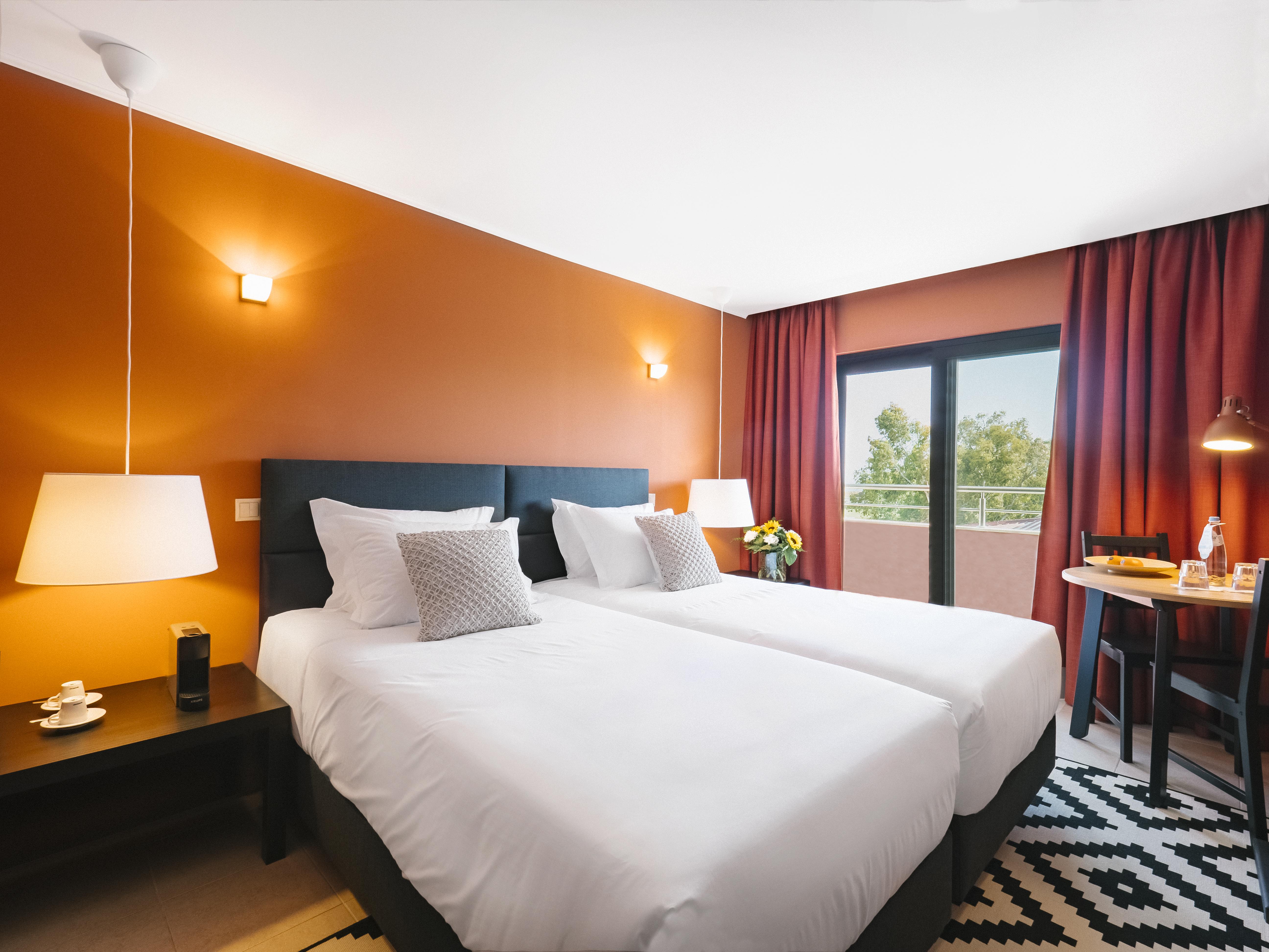 Topazio Vibe Beach Hotel & Apartments - Adults Friendly Albufeira Bagian luar foto