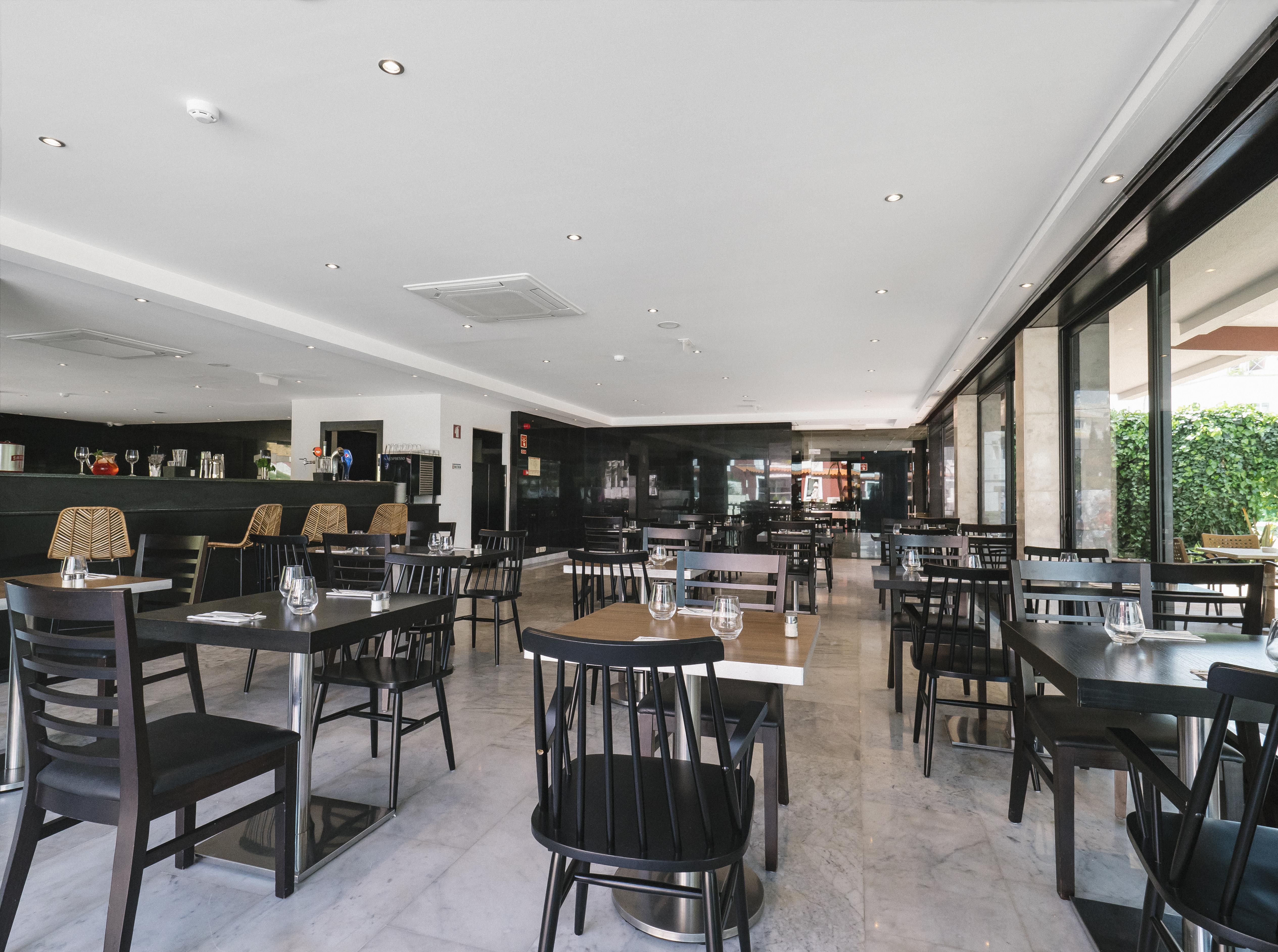 Topazio Vibe Beach Hotel & Apartments - Adults Friendly Albufeira Bagian luar foto